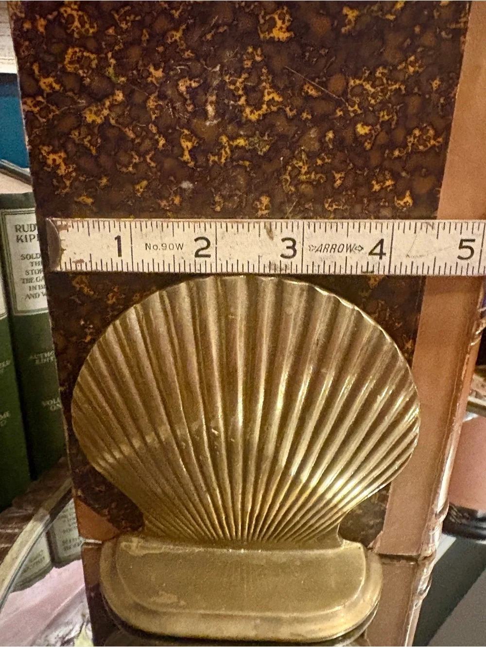 N/A elegant gold